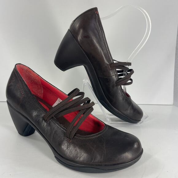 Merrell Chocolate Heels with Scarlet Interior - Picture 1 of 14